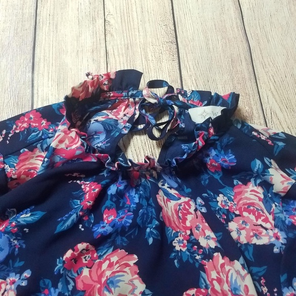 WAYF Nordstrom Blue Floral Print Top w Tie Sleeves - Picture 2 of 7